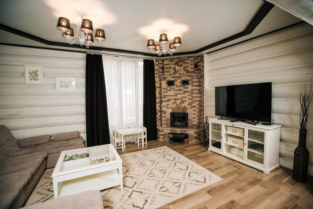 Westhills Cottage Town & Spa Bukovel Exterior photo